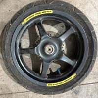 Cerchio aerox anteriore