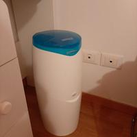 Lettino bimbi, armadio con fasciatoio e maialino