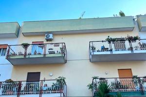 Appartamento con ampia terrazza- Partanna Mondello