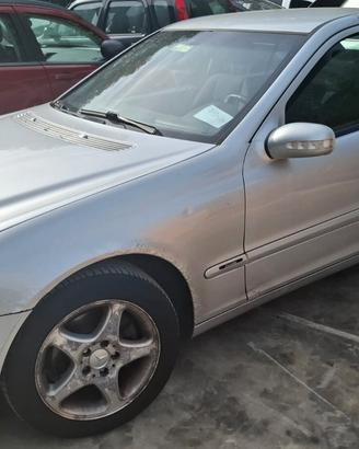 MERCEDES CLASSE C per ricambi usati