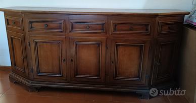 mobile lungo in legno 