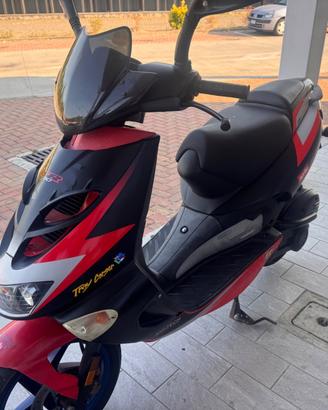 Aprilia SR 50 TROY CORSER