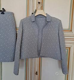 Blocco di capi di abbigliamento  nuovi.