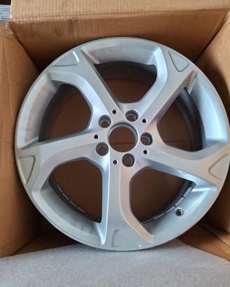 4 cerchi lega 18" originali Mercedes A1564012500