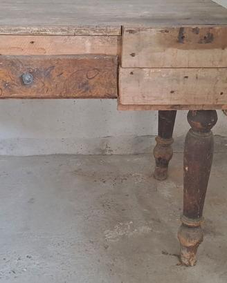 Tavolo da restaurare