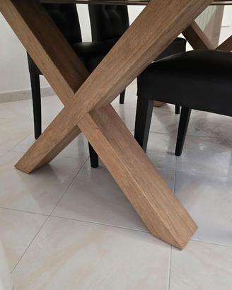 Tavolo  allungabile con sedie completo