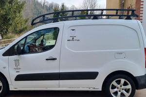 Veicolo peugeot partner