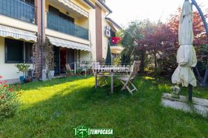 ZONA MM2 - 2 LOCALI CON GIARDINO PRIVATO, BOX E CA