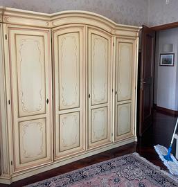 Armadio a 4 ante