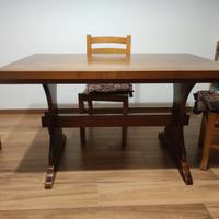 Tavolo e 4 sedie da cucina in legno massello Noce