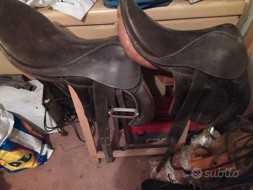 SELLE  EQUITAZIONE  COPPIA   (2 SELLE)