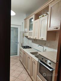 Cucina artigianale in legno massello