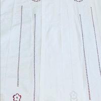 2 Tende portafinestra ricamate a mano bianco