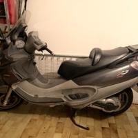 Scooter Piaggio X9 500