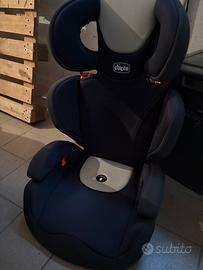 Seggiolino auto e rialza bimbo