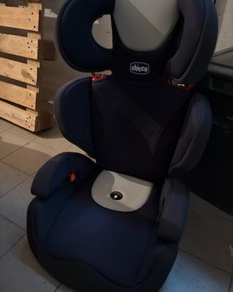 Seggiolino auto e rialza bimbo