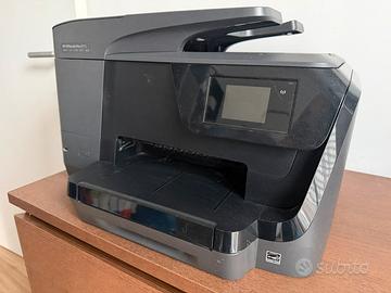 Stampante HP OfficeJet Pro 8715