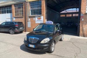 Lancia Ypsilon 1.2 Argento 80cv - OK NEOPATENTATI
