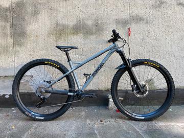 Sonder Signal ST Custom tg.M