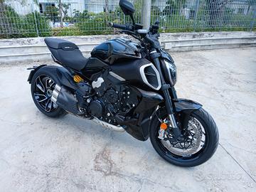 Ducati Diavel V4