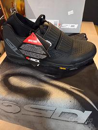 SIDI mtb scarpa flat 43 nuova con aggancio