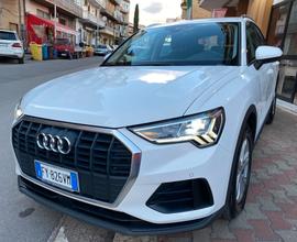 Audi Q3 35 TDI S tronic Business