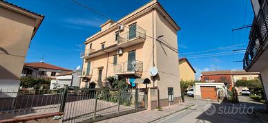 Appartamento duplex in loc. Rettifilo di Capaccio