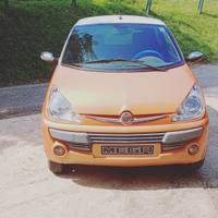 Microcar Aixam Mega 125 – pochi km