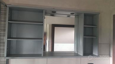 Pensile bagno con specchio