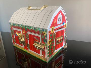 Stalla in legno decorata di Melissa & Doug