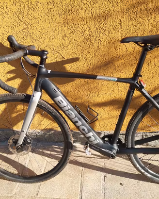 Bianchi e-gravel