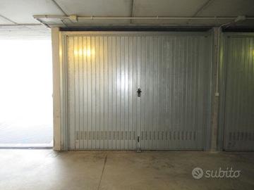 Garage e capannoni