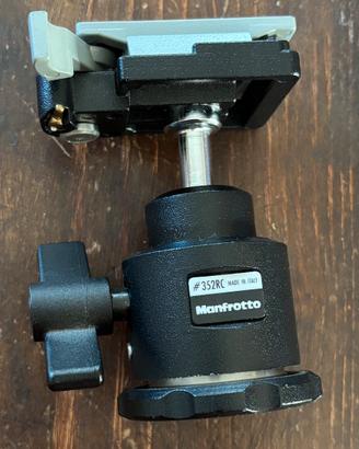 Testa Manfrotto 352RC con Piastra Rapida 200PL