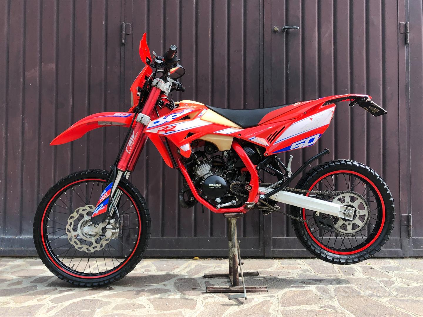 Moto Beta Rr 50 Factory Usato Enduro 50cc Moto Enduro Usate A Poco