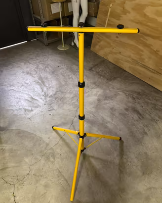 Treppiede Telescopico porta faretti