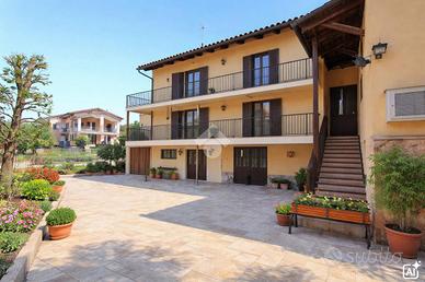 CASA SEMINDIPENDENTE A COSTIGLIOLE D'ASTI