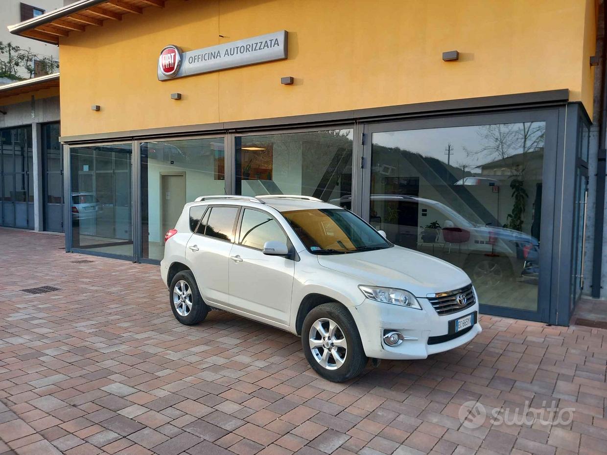 TOYOTA RAV4 3ª serie