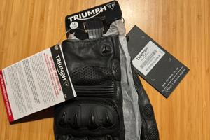 Guanti Triumph Nuovi