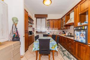 Trilocale con posto auto in zona stazione