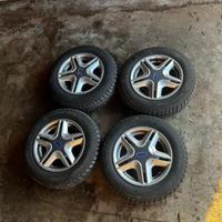 Cerchi  Ford 13''  gomme invernali