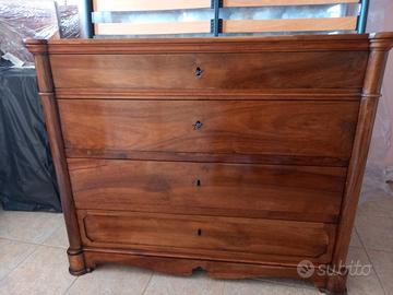 Comò in noce massello primi 900