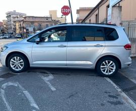 Volkswagen Touran 2.0 TDI 150 CV BlueMotion 7 post