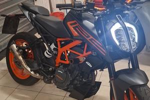 KTM 125 DUKE 2022