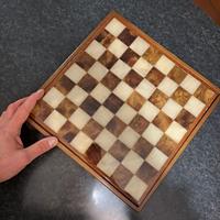 Scacchiera in alabastro bianco e nero