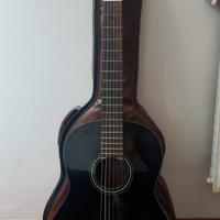 chitarra classica Yamaha c40 con custodia e gadget