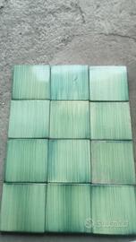 piastrelle colorate dipinti a mano 