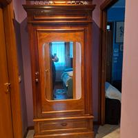   mobile in legno 