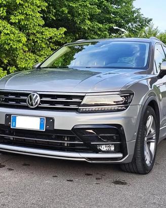 Volkswagen Tiguan 2.0 tdi R-Line 4motion dsg