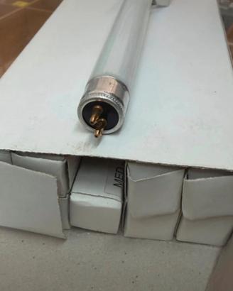 Neon attinico 13w T5 per zanzariera