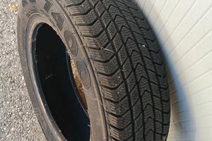 Pneumatici Kumho KW7400 invernali